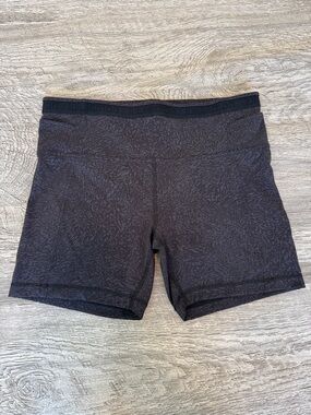 Women's Lululemon Black Patterned High-Rise Bike Shorts
